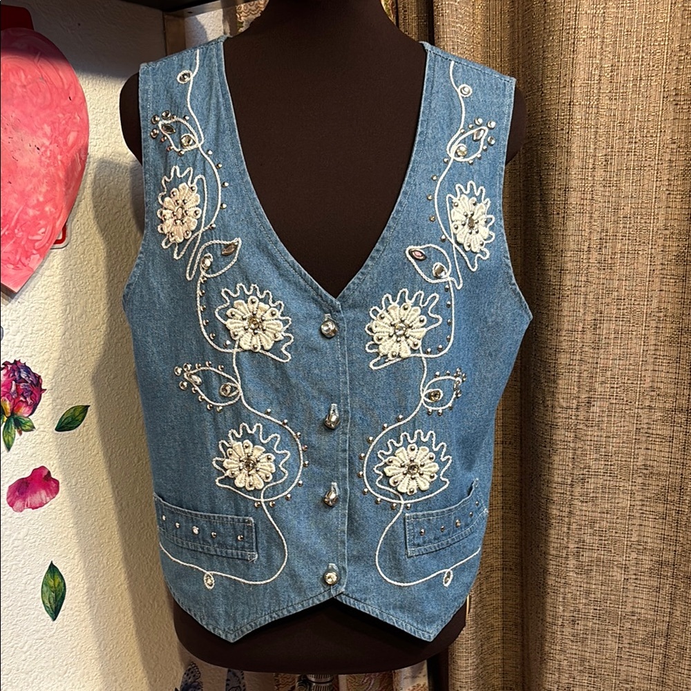 Vintage 1990’s Bridge embroidered denim vest with floral design. Size S/M.